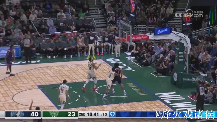 兰德尔29+8+6字母哥25+8 森林狼客场大胜雄鹿